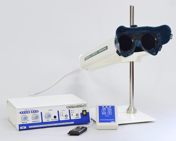 Аппарат "КАСКАД-М" для лечения нарушения аккомодационного аппарата глаза и амблиопии, коррекции нарушений рефракции (снятия зрительных утомлений и спазма аккомодации)